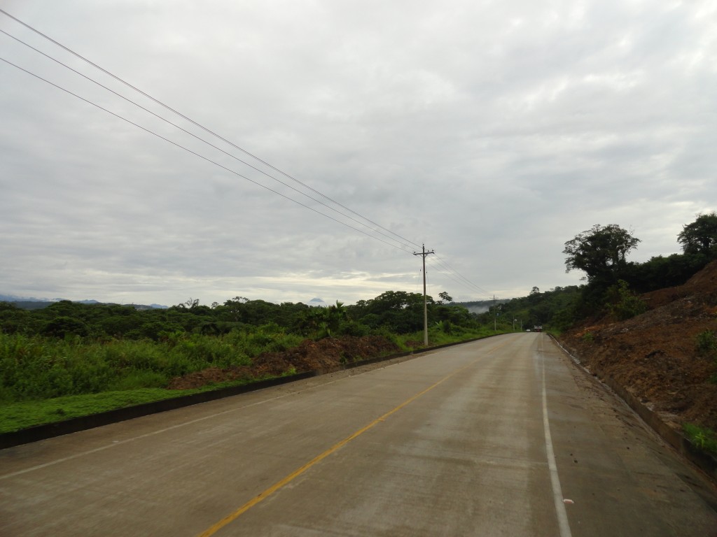 Foto: carretera - Achidona (Napo), Ecuador