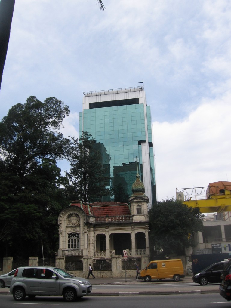 Foto: AV. PAULISTA - Sao Paulo, Brasil