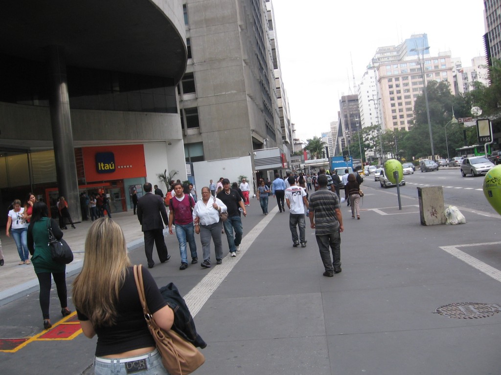 Foto: AV. PAULISTA - Sao Paulo, Brasil