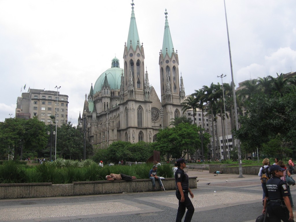 Foto: PRACA SE - Sao Paulo, Brasil