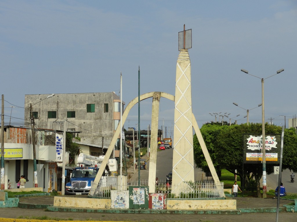 Foto: Obelisco - Shushufindi (Sucumbios), Ecuador