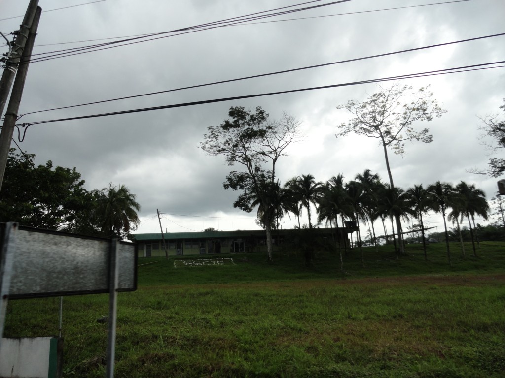 Foto: Al otro lado de la ciudad - El Coca (Orellana), Ecuador