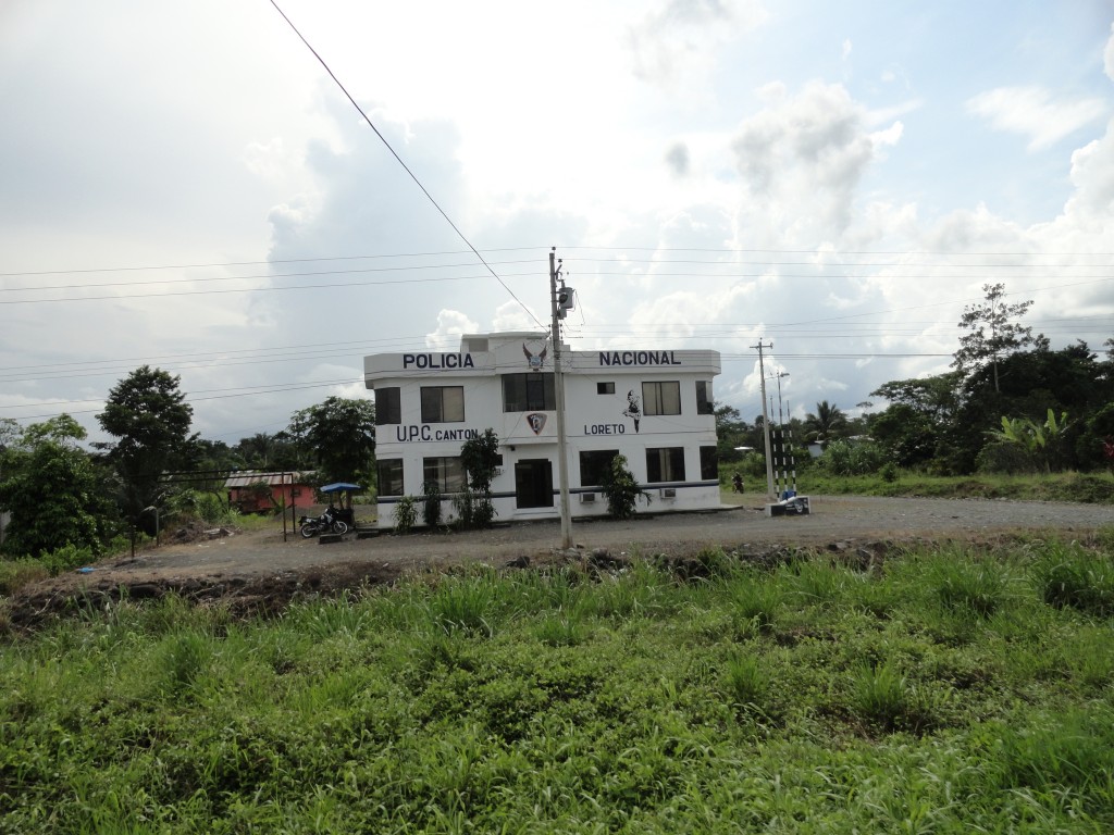 Foto: destacamento de policia - Loreto (Orellana), Ecuador