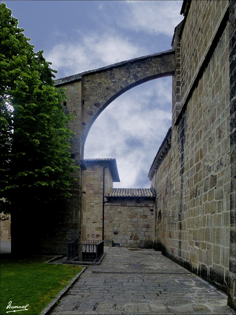 Foto: 120519-096 MONASTERIO LEYRE - Monasterio De Leyre (Navarra), España
