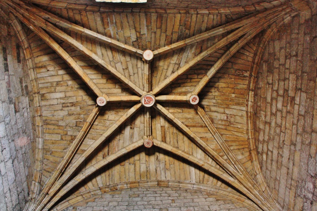Foto: Monasterio de Leyre: iglesia - Yesa (Navarra), España