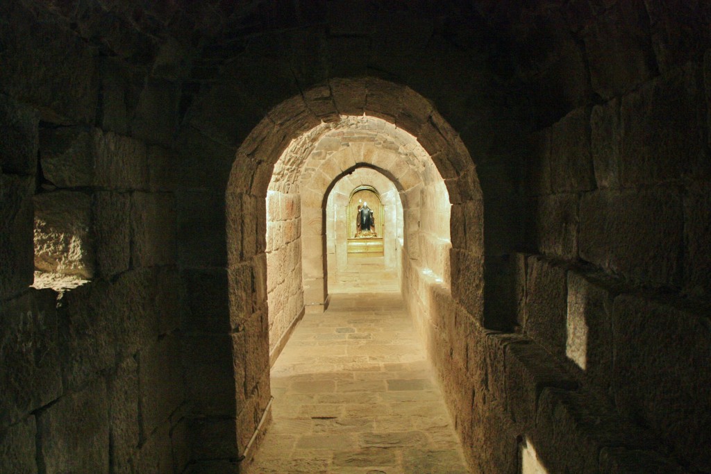 Foto: Monasterio de Leyre: Galería de San Virila - Yesa (Navarra), España