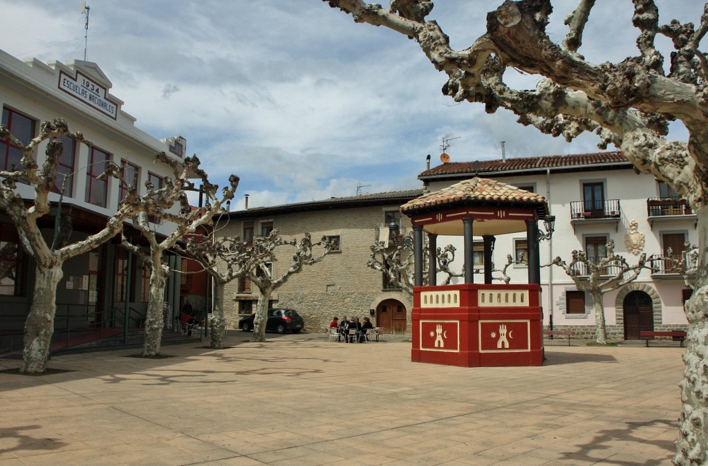 Foto: Vista de la villa - Lumbier (Navarra), España