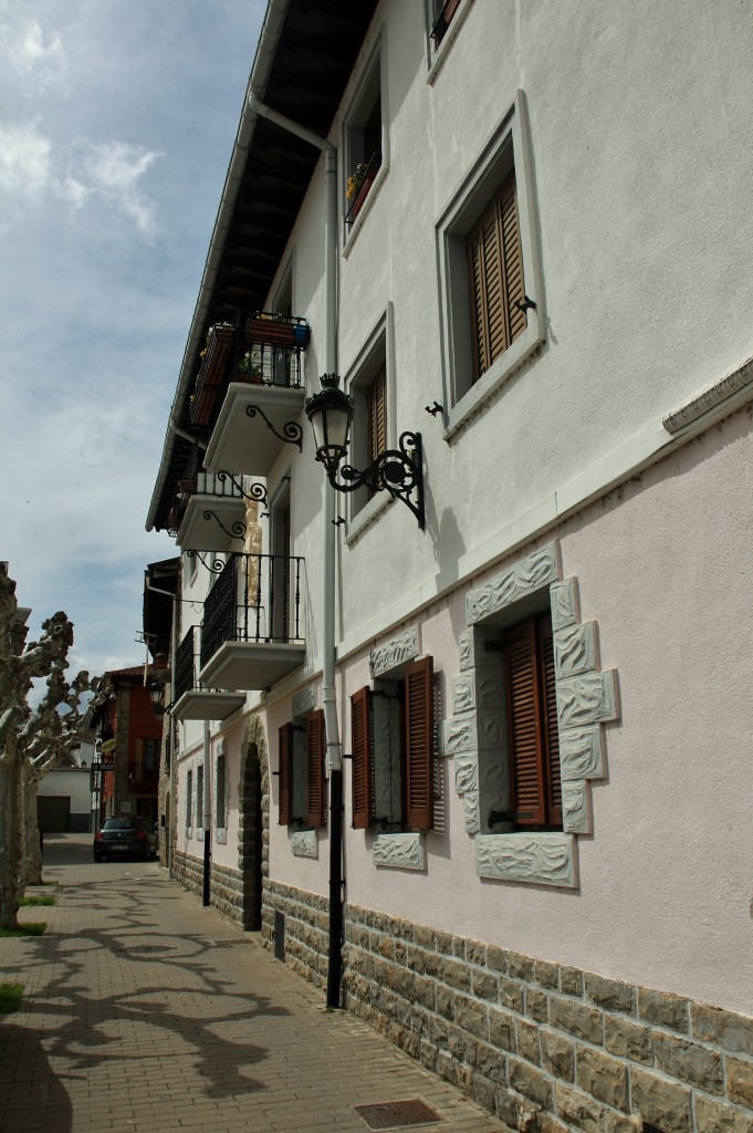 Foto: Vista de la villa - Lumbier (Navarra), España