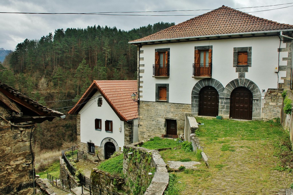Foto: Vista del pueblo - Uztarroz (Navarra), España