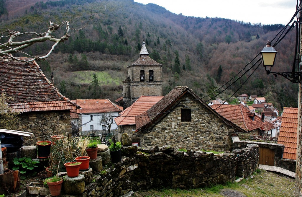 Foto: Vista del pueblo - Uztarroz (Navarra), España