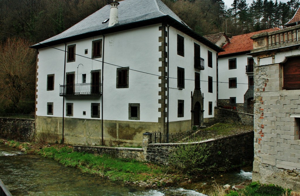 Foto: Vista del pueblo - Uztarroz (Navarra), España