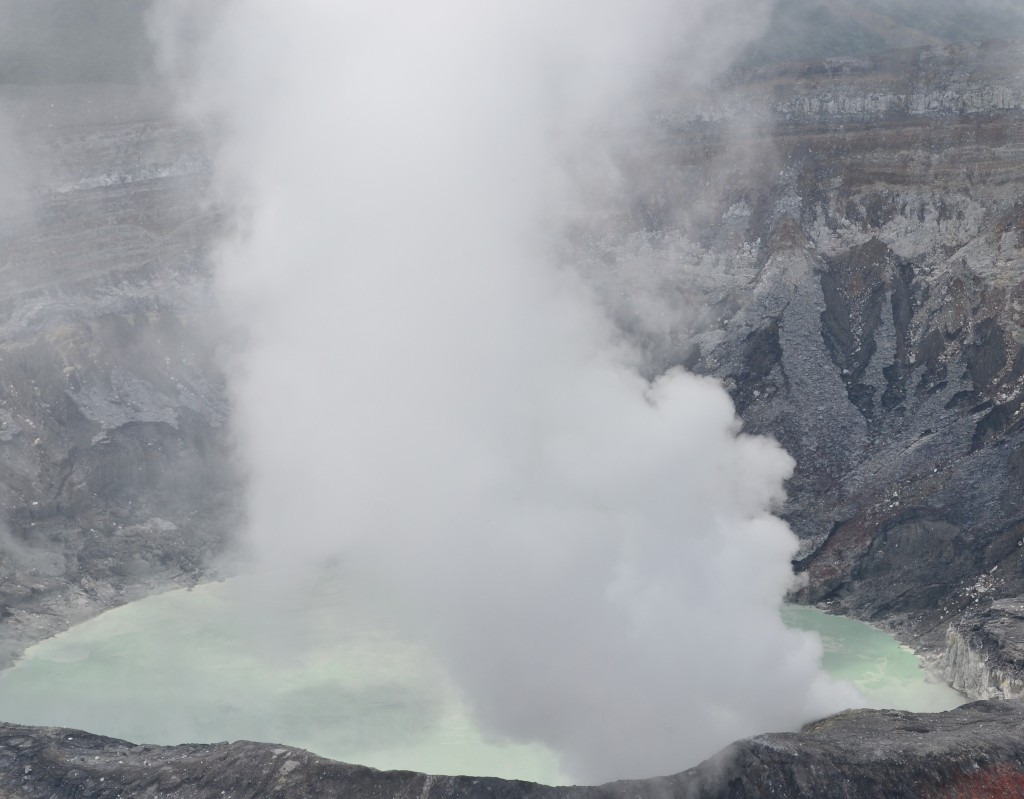 Foto: Fumarolas Volcán Poás - Volcán Poás (Alajuela), Costa Rica