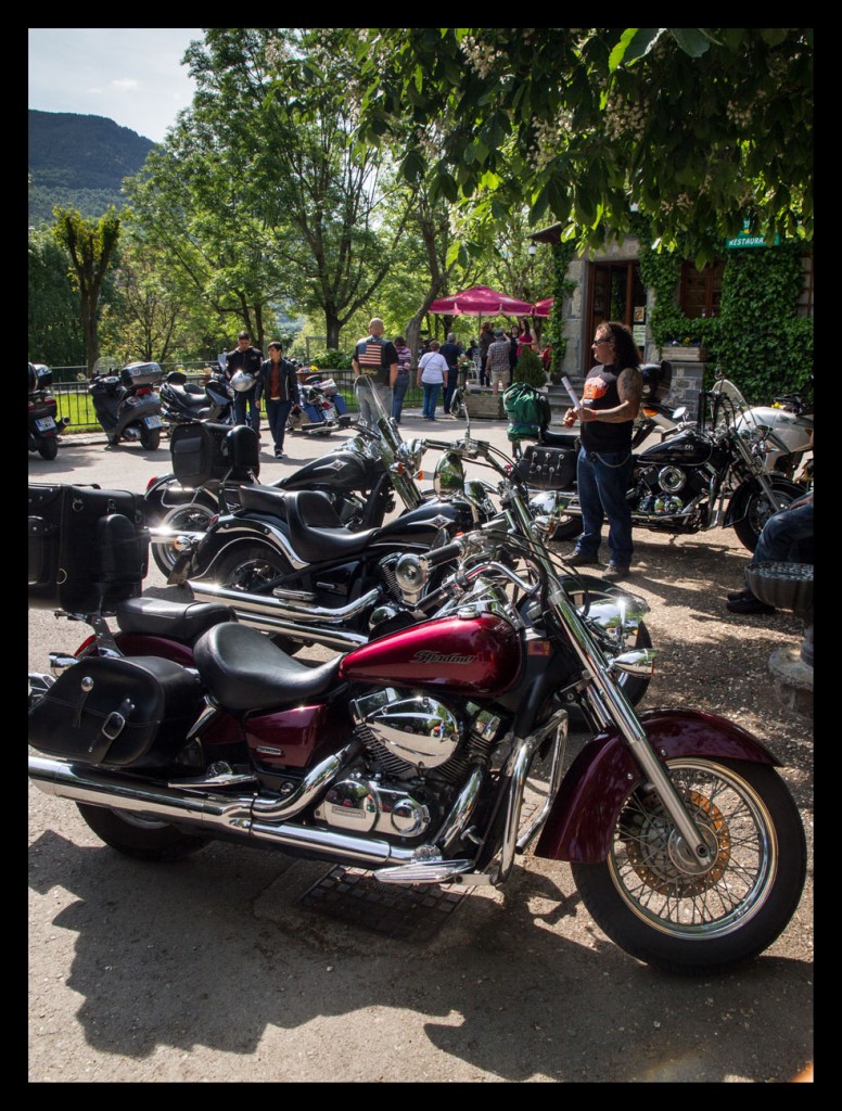 Foto: Moteros en Oto - Oto (Huesca), España