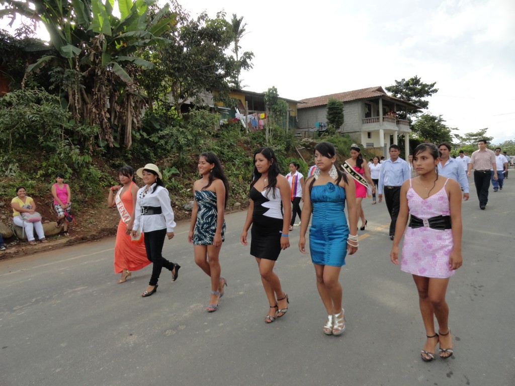 Foto: Candidatas - Simón Bolívar (Mushullacta) (Pastaza), Ecuador