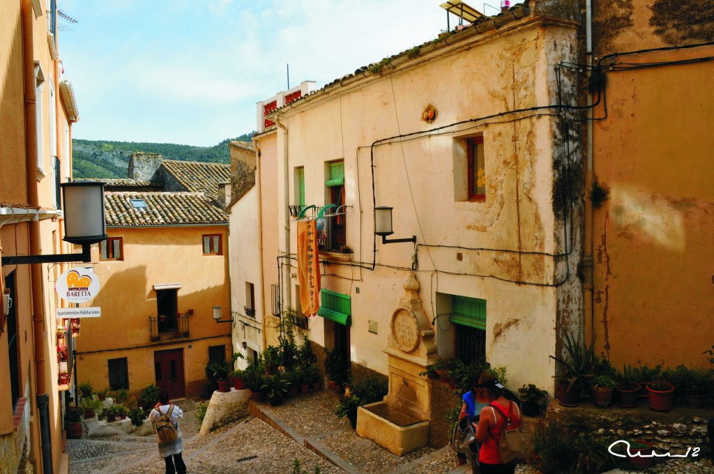 Foto: Calle del casco antiguo - Bocairent (València), España