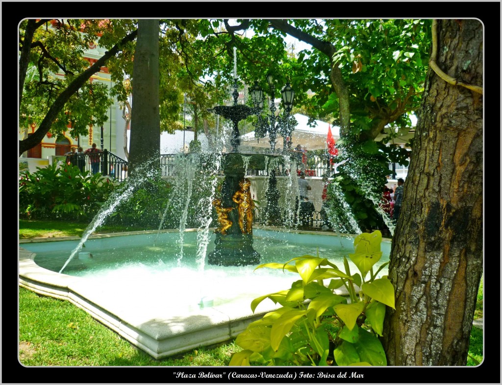 Foto: Plaza Bolivar - Caracas (Distrito Capital), Venezuela