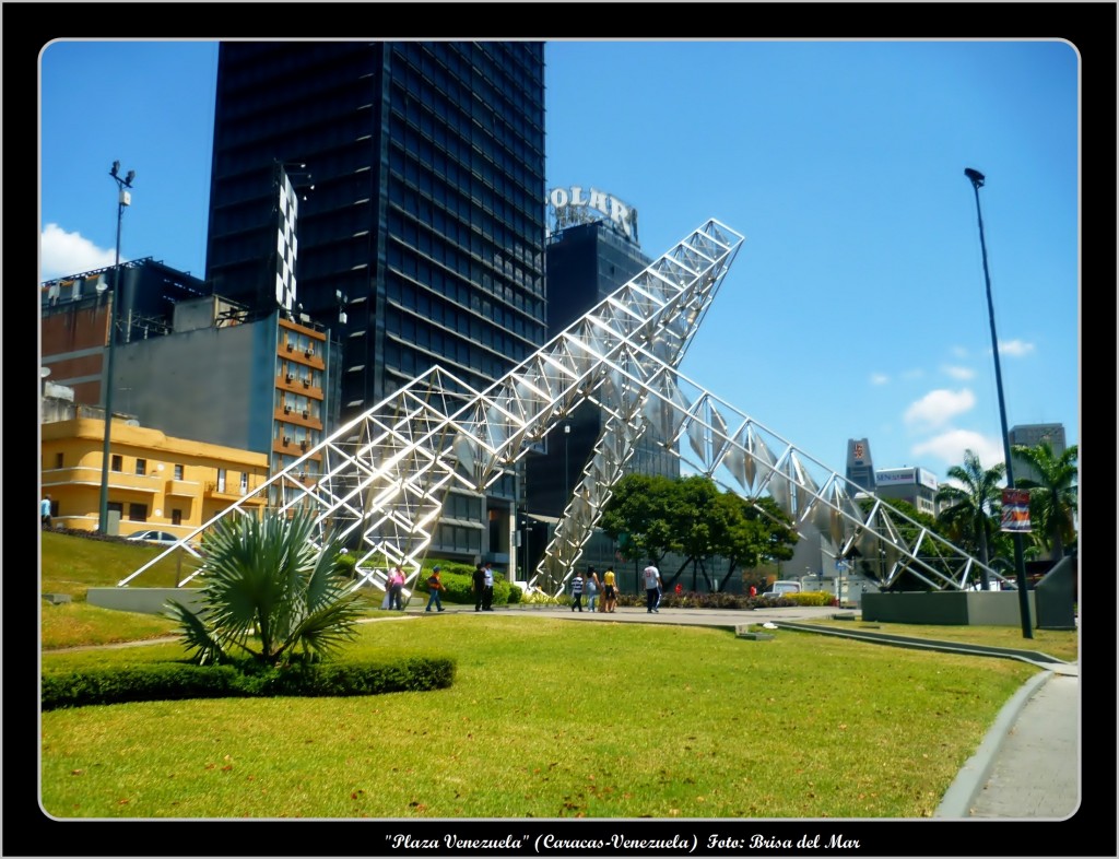 Foto: Plaza Venezuela "Abra Solar" - Caracas (Distrito Capital), Venezuela