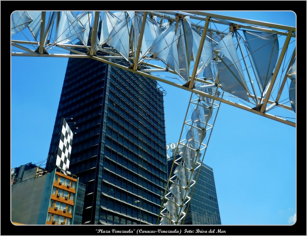 Foto: Plaza Venezuela "Abra Solar" - Caracas (Distrito Capital), Venezuela