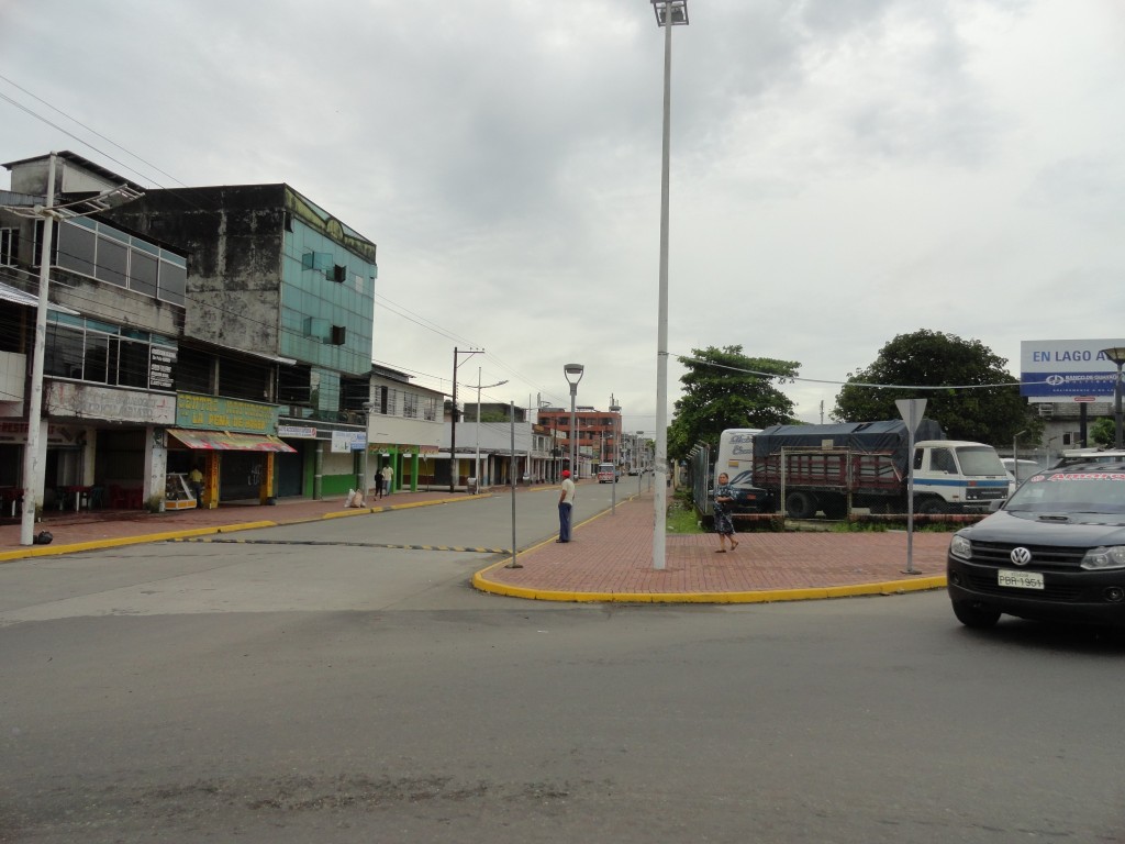 Foto: Calles de la ciudad - Lago Agrio (Sucumbios), Ecuador