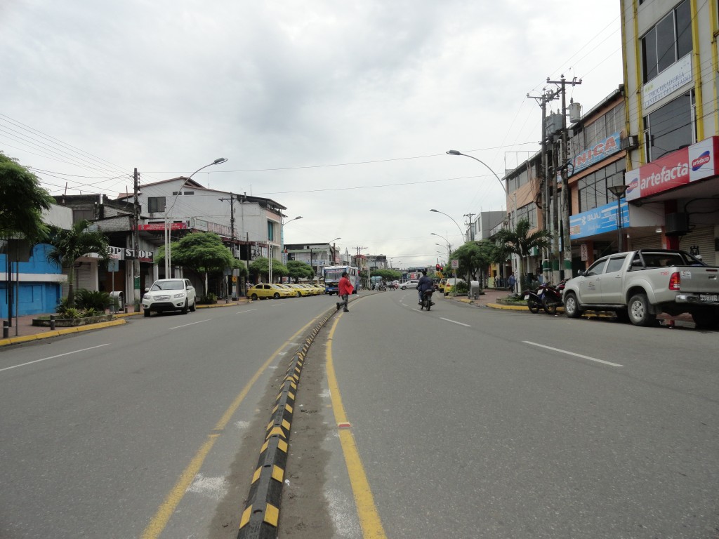 Foto: Centro de la Ciudad - Lago Agrio (Sucumbios), Ecuador