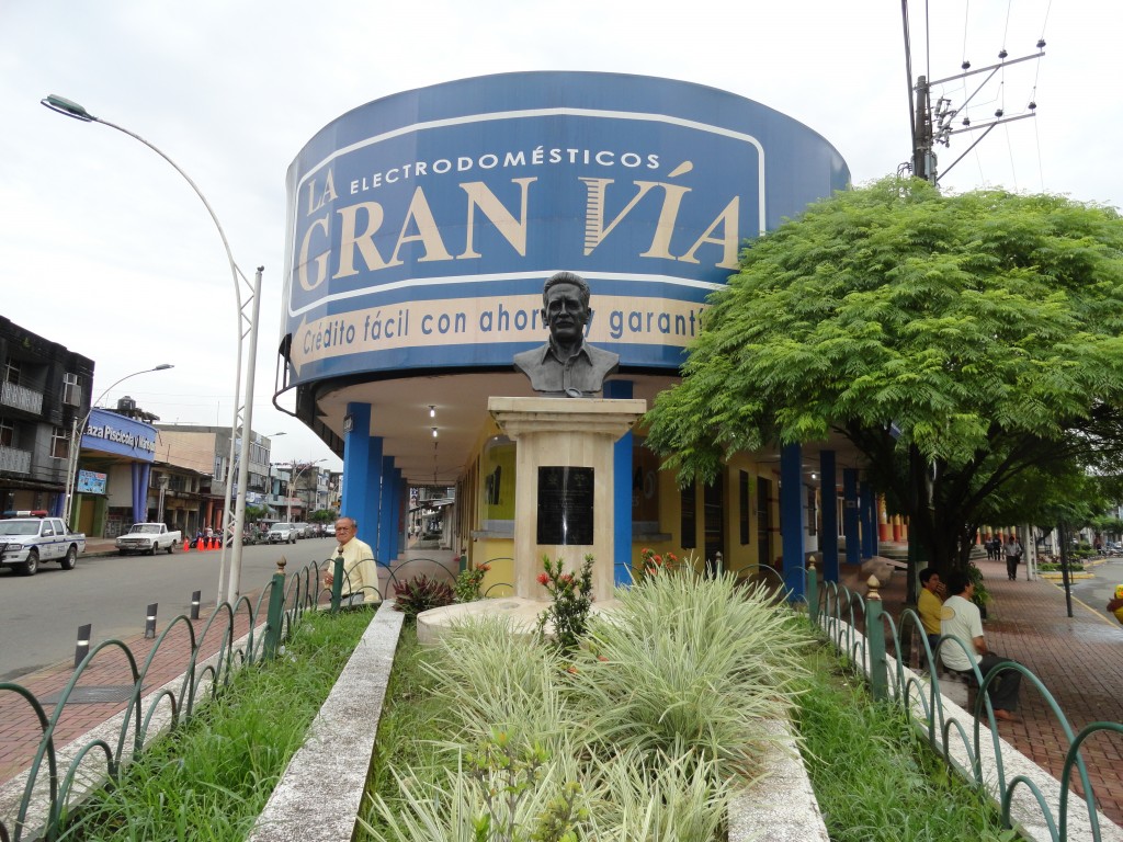 Foto: Busto - Lago Agrio (Sucumbios), Ecuador