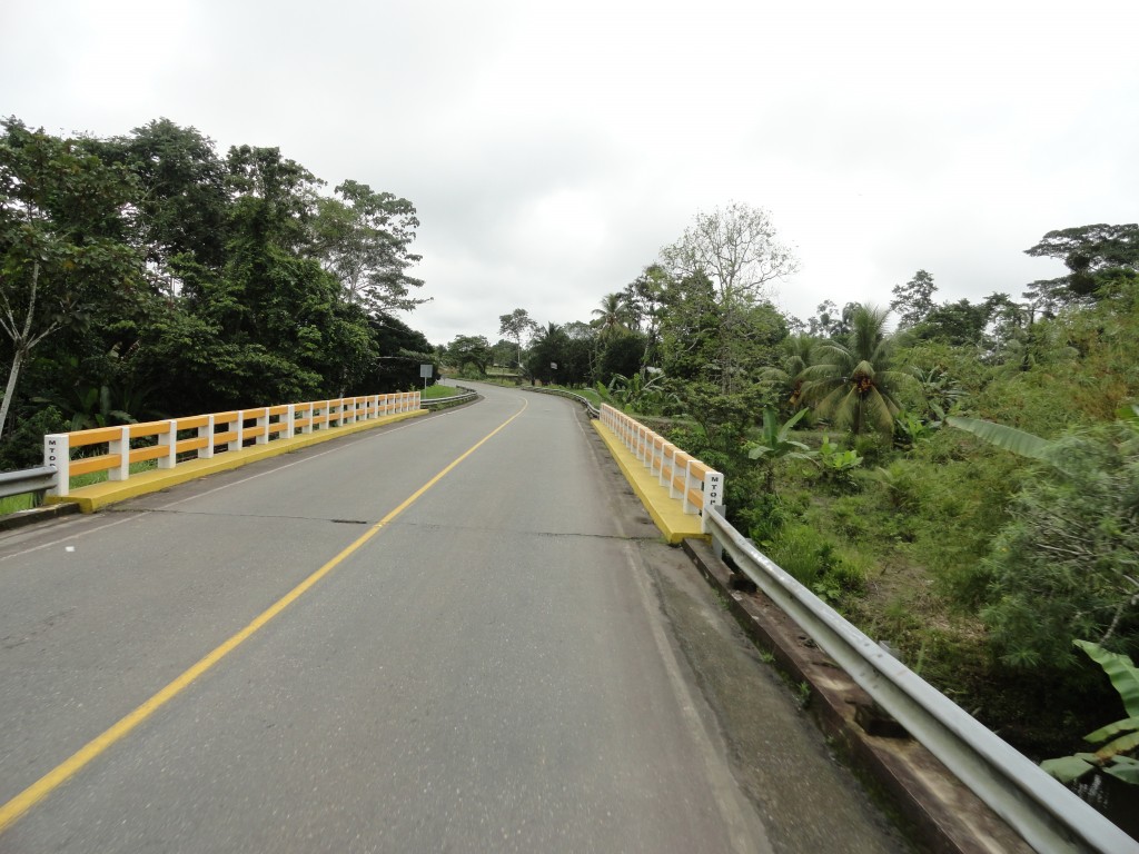 Foto: Puente - Lago Agrio (Sucumbios), Ecuador