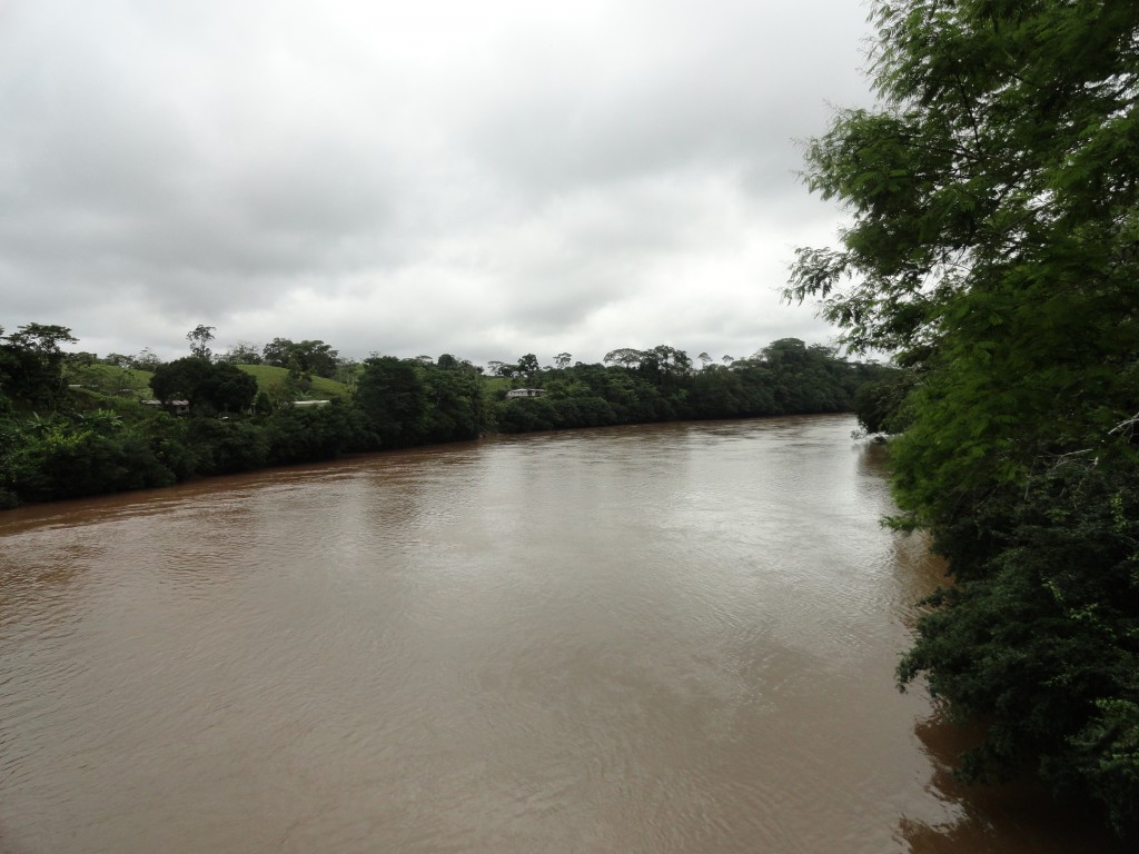 Foto: Rio San Miguel - Lago Agrio (Sucumbios), Ecuador