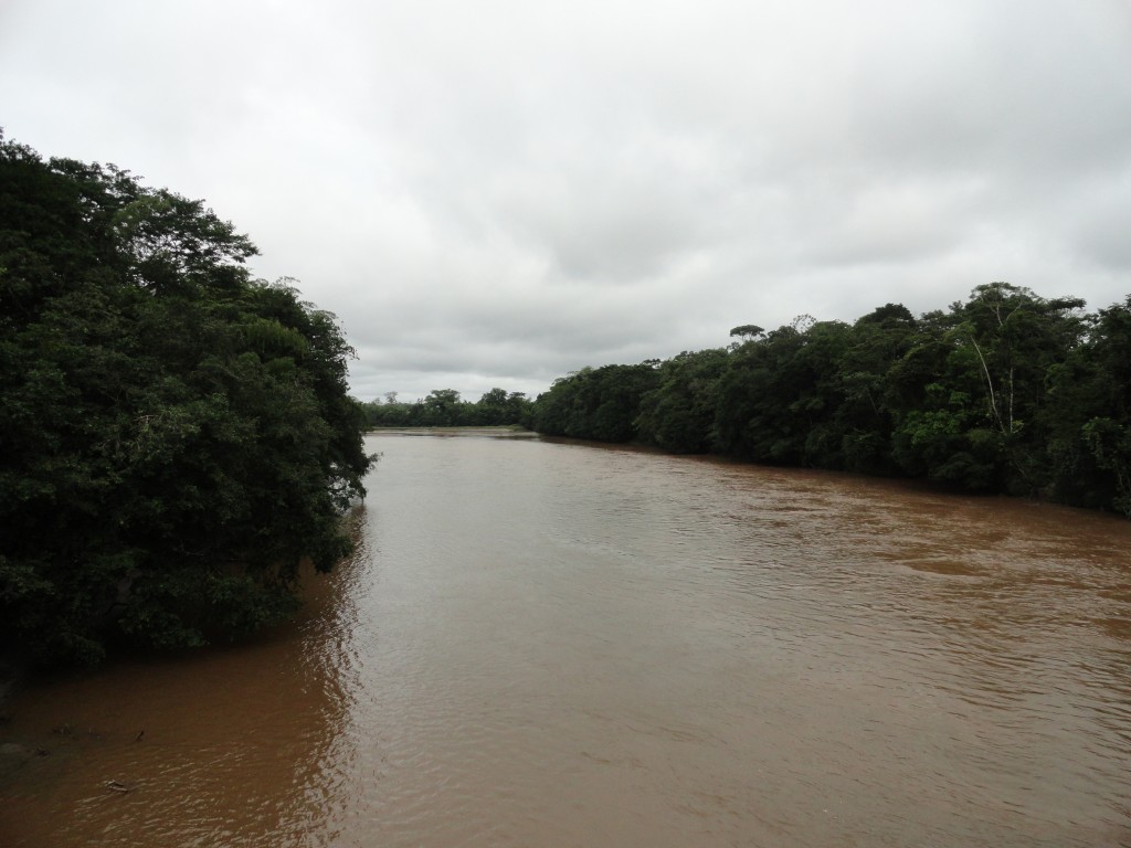 Foto: Rio San Miguel - Lago Agrio (Sucumbios), Ecuador
