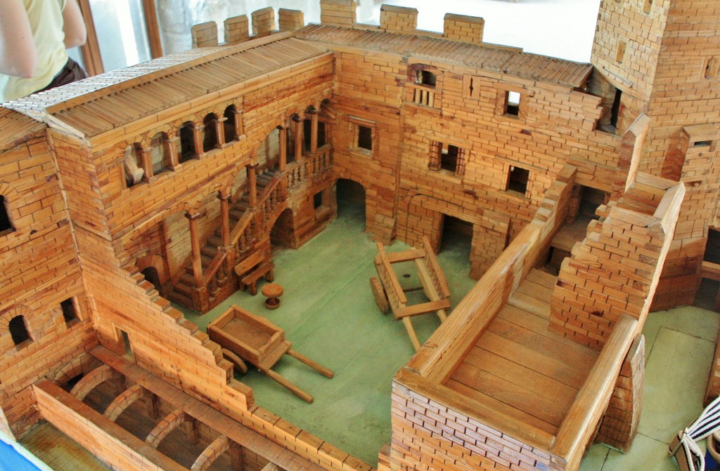 Foto: Maqueta del castillo de los Guimerà - Ciutadilla (Lleida), España