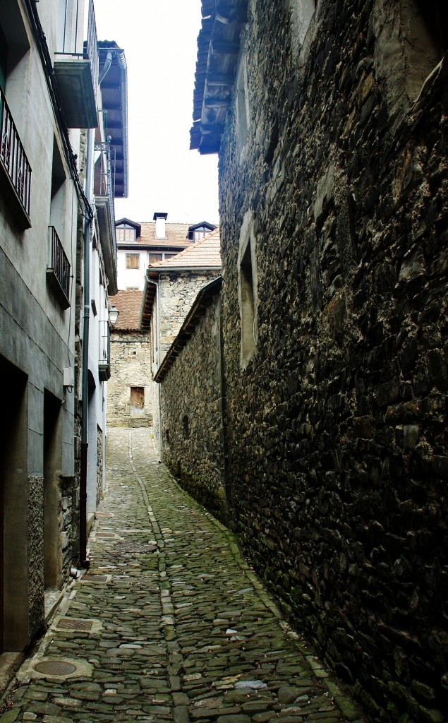 Foto: Vista del pueblo - Isaba (Navarra), España