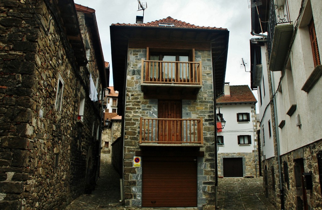 Foto: Vista del pueblo - Isaba (Navarra), España
