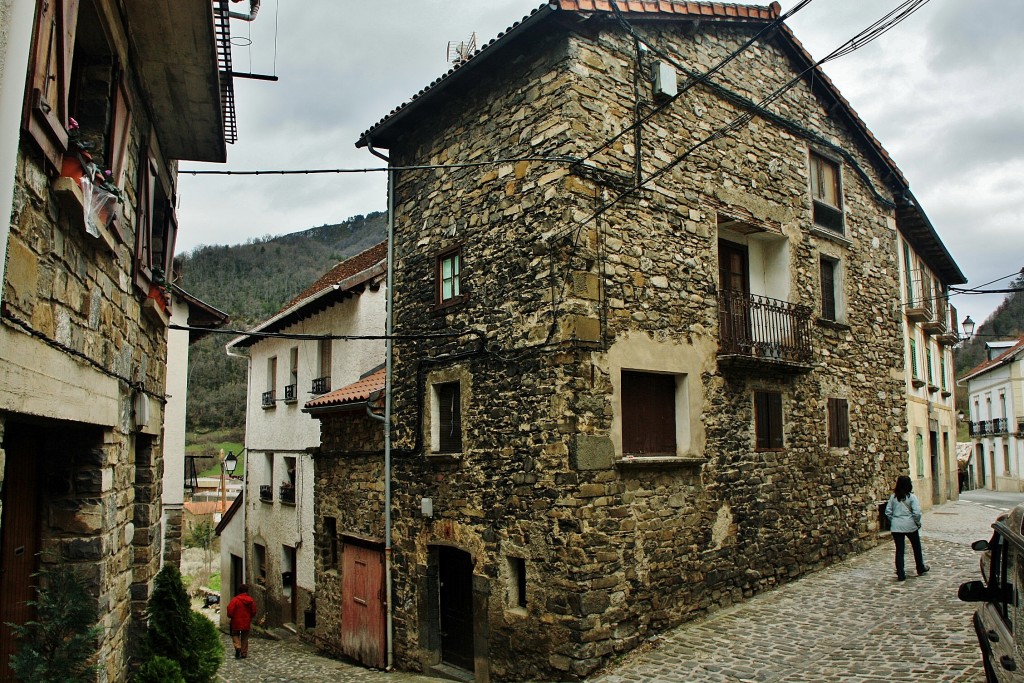Foto: Vista del pueblo - Isaba (Navarra), España