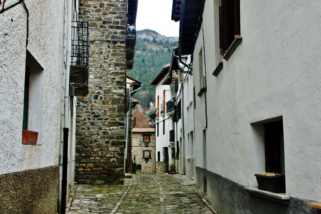 Foto: Vista del pueblo - Isaba (Navarra), España