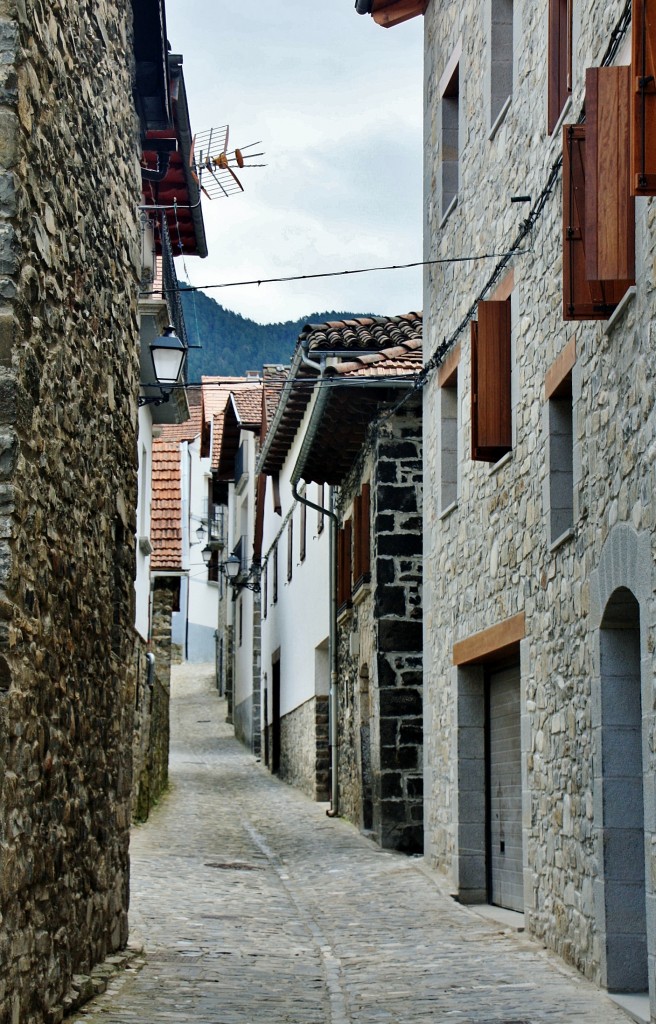 Foto: Vista del pueblo - Isaba (Navarra), España