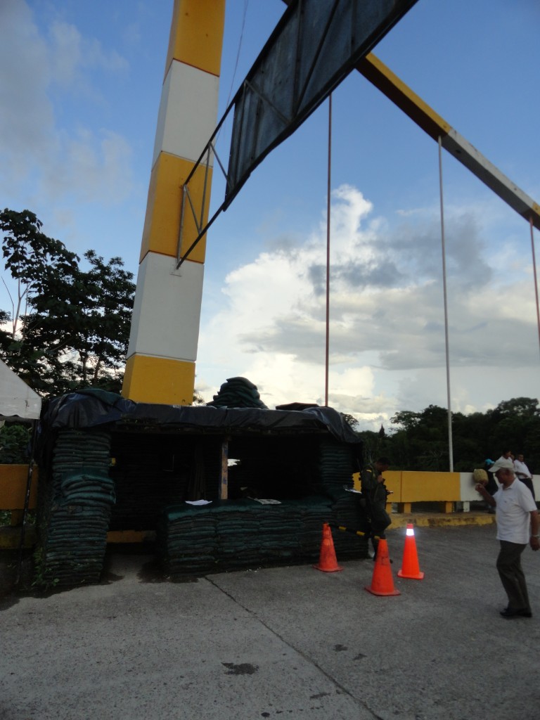 Foto Frontera, Puente Internacional Putumayo, Colombia