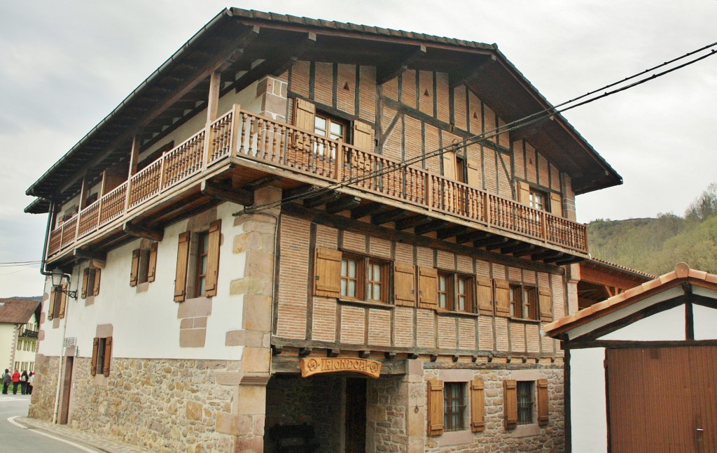 Foto: Centro histórico - Etxalar (Navarra), España