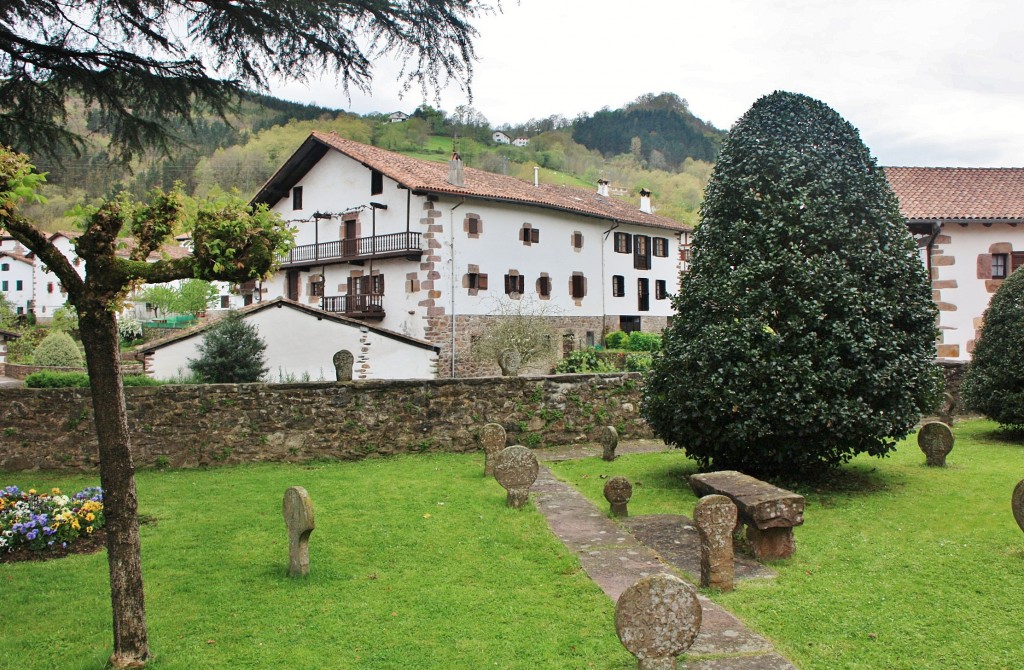 Foto: Iglesia de la Asunción - Etxalar (Navarra), España