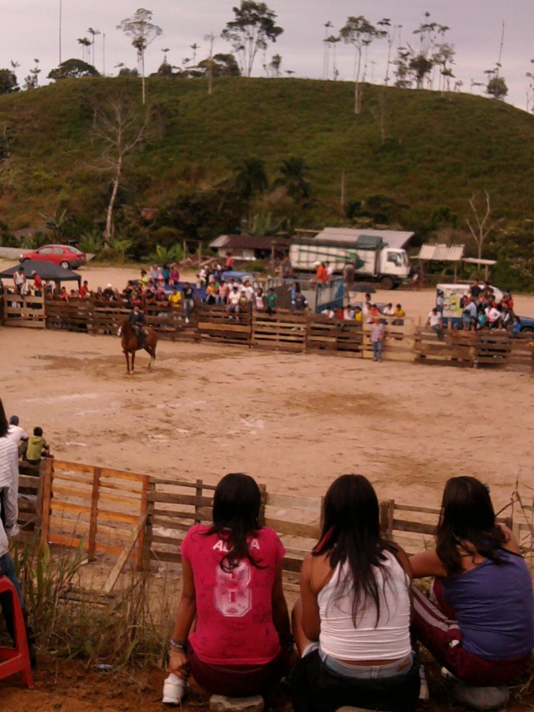 Foto: Toros de Pueblo - Simón Bolívar (Mushullacta) (Pastaza), Ecuador