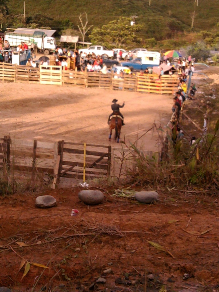 Foto: Toros de Pueblo - Simón Bolívar (Mushullacta) (Pastaza), Ecuador