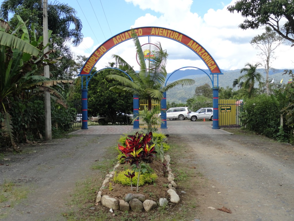 Foto: Arco de entrada - Sucua (Morona-Santiago), Ecuador