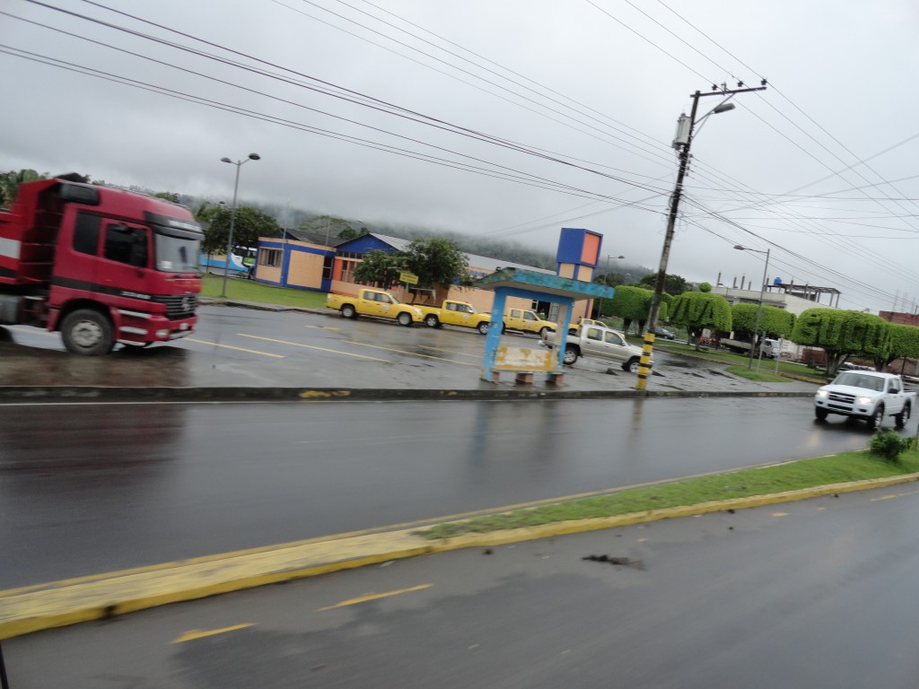 Foto: Terminal terrestre - Sucua (Morona-Santiago), Ecuador