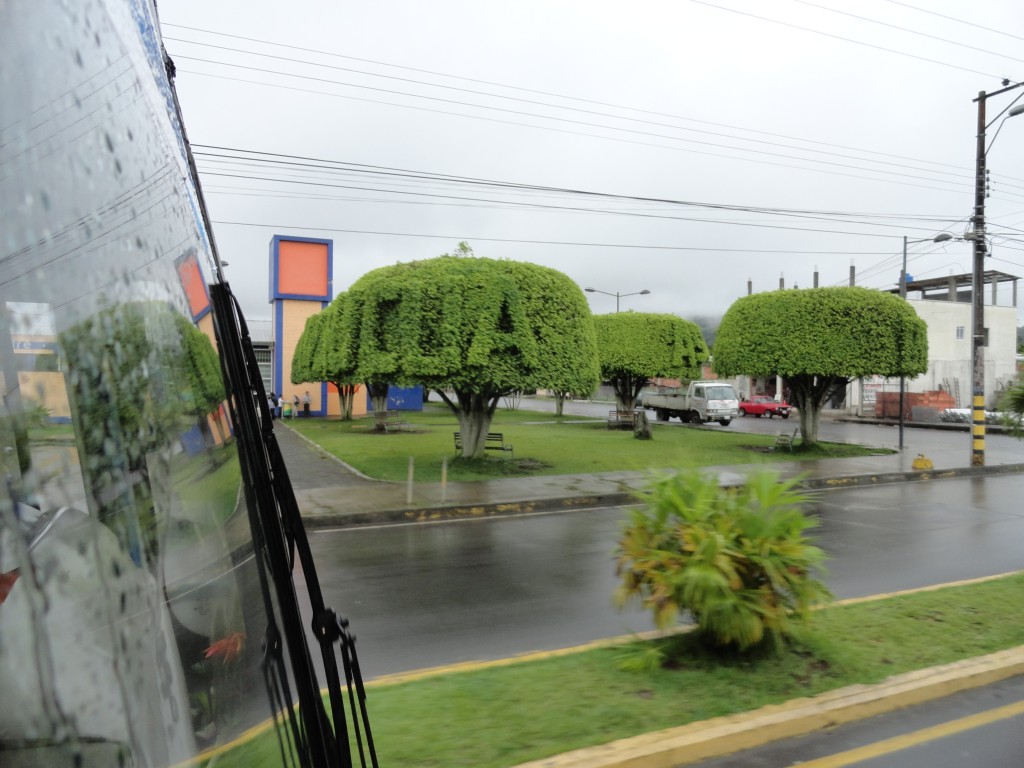 Foto: Terminal terrestre - Sucua (Morona-Santiago), Ecuador