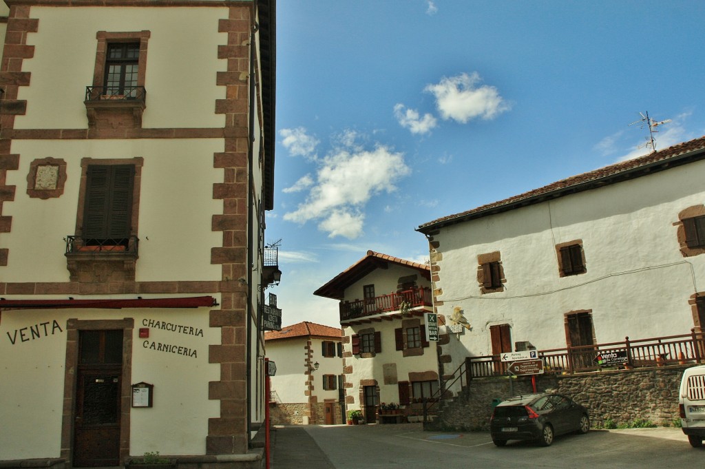 Foto: Centro histórico - Zugarramurdi (Navarra), España