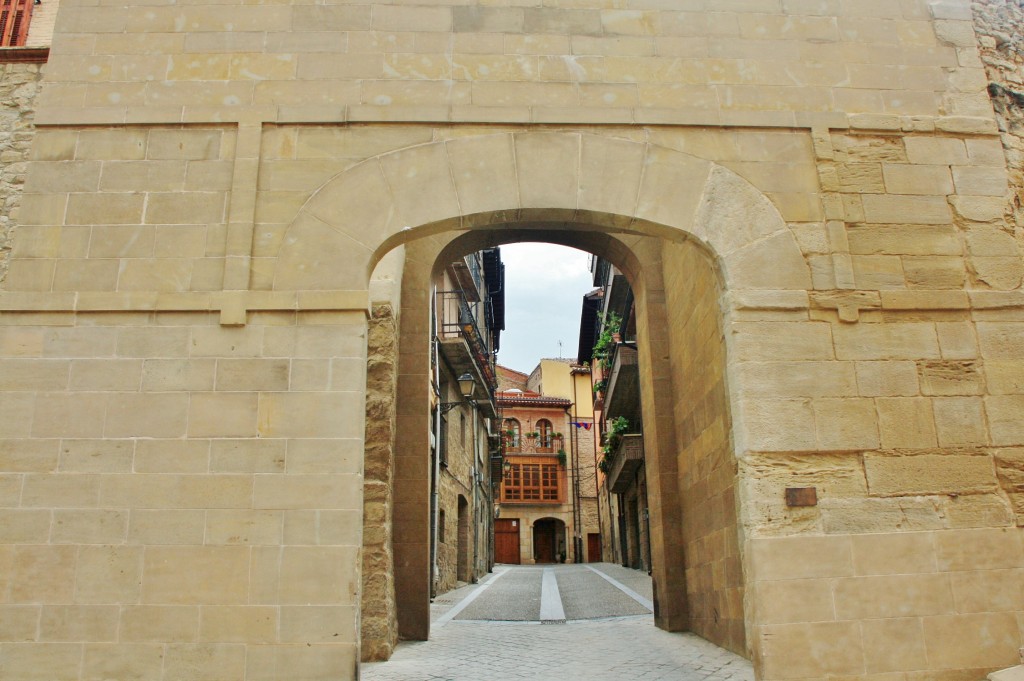 Foto: Puerta de la muralla - Viana (Navarra), España