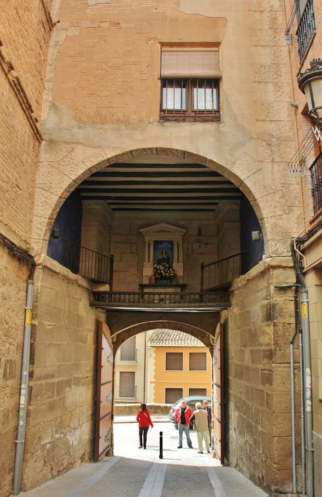 Foto: Puerta de la muralla - Viana (Navarra), España
