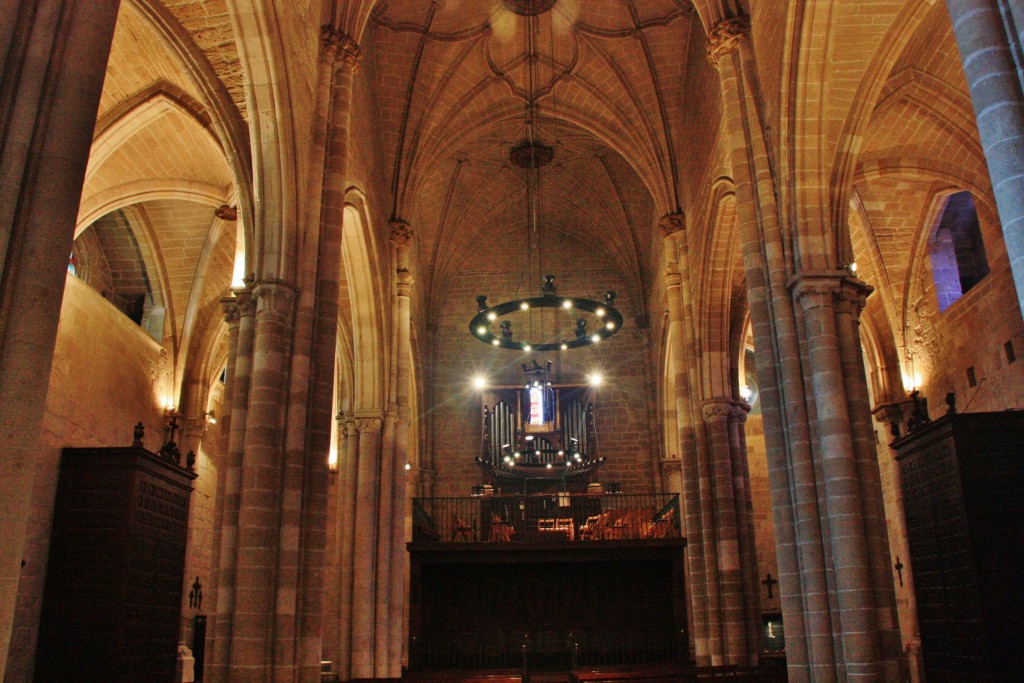 Foto: Iglesia de San Miguel - Estella (Navarra), España