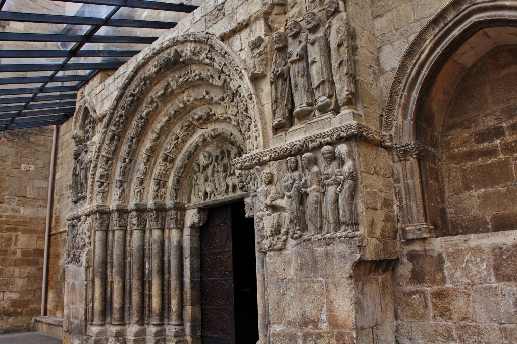 Foto: Iglesia de San Miguel - Estella (Navarra), España