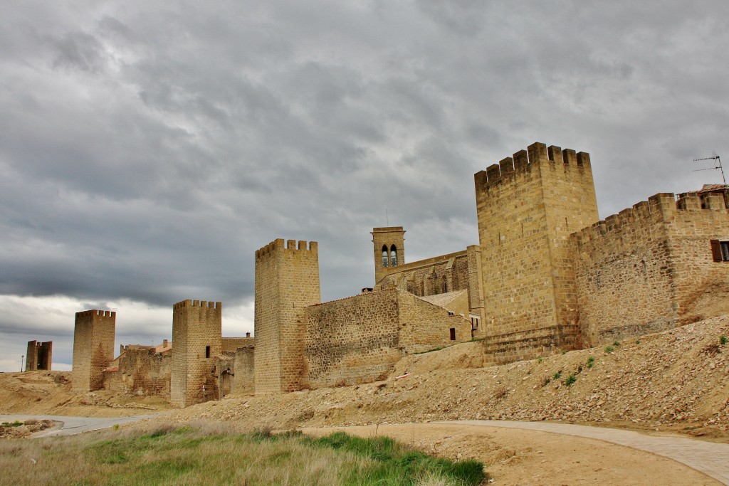 Foto: Murallas - Artajona (Navarra), España