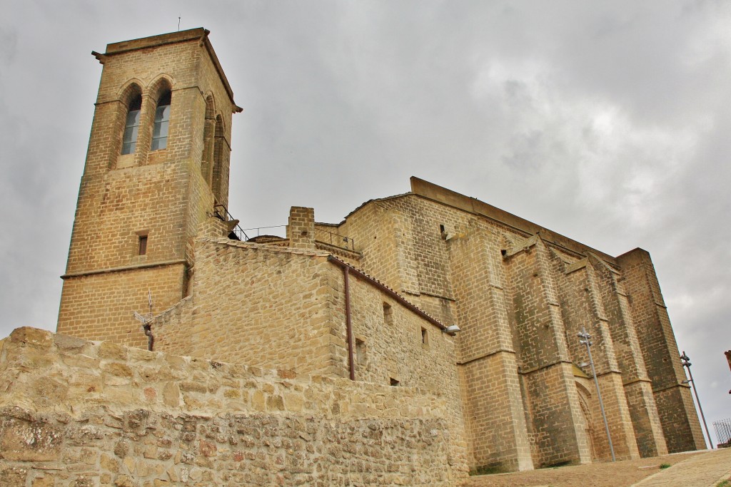 Foto: Igesia de San Pedro - Artajona (Navarra), España