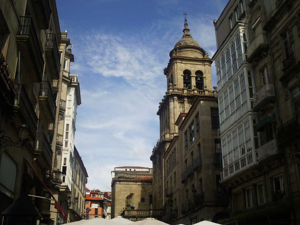 Foto: CATEDRAL DE ORENSE AL FONDO - Orense (Ourense), España